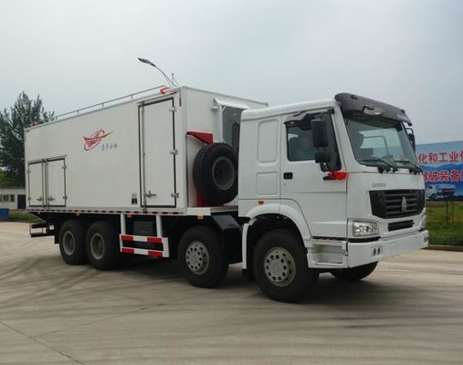 Sinotruk Special Purpose Truck 15ton BCR（D）H-15 On - Site Mixed Emulsified ANFO Explosive Truck
