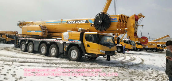 Single Engine System Telescopic Truck Crane  220 Ton XCA220 For Construction Works