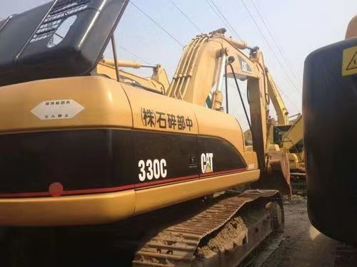 The used cat320C excavator is imported from Japan