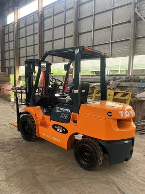 3 Tons Of Second Hand Toyota Diesel Forklift Toyota Forklift 7FD30 From Japan