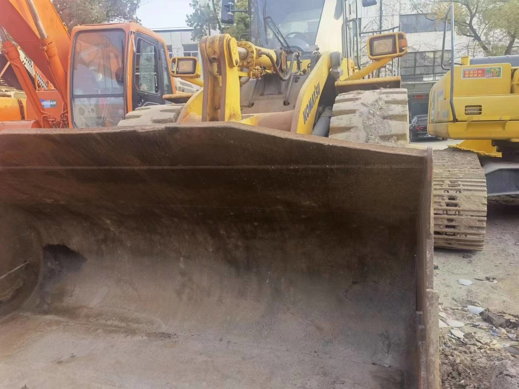 High Quality Used Komatsu WA470 Loader From China For Sale At A Low Price