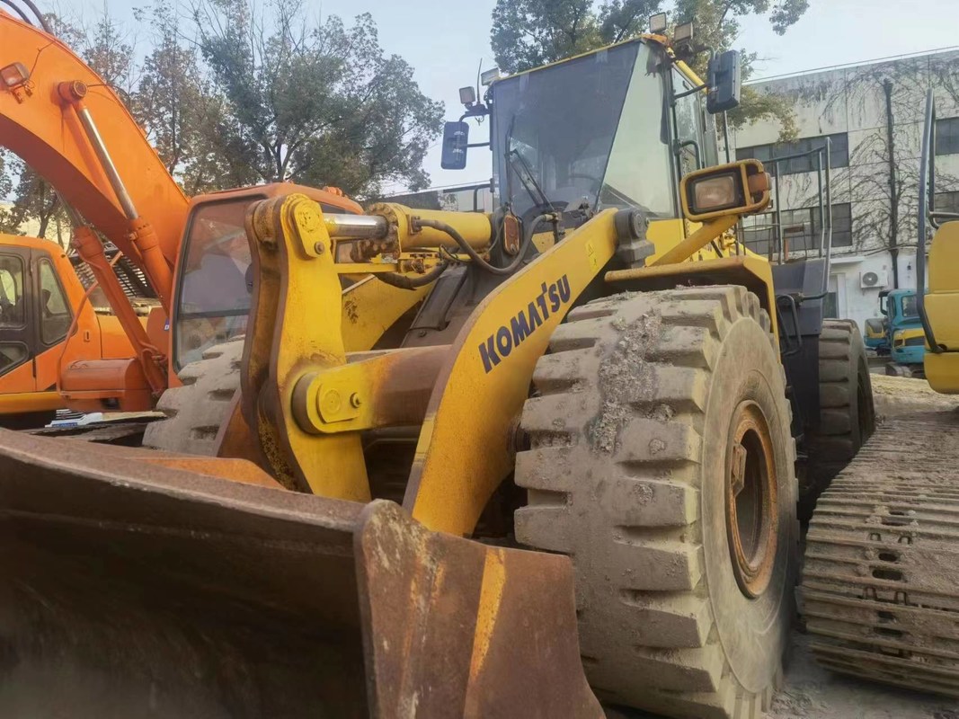 High Quality Used Komatsu WA470 Loader From China For Sale At A Low Price