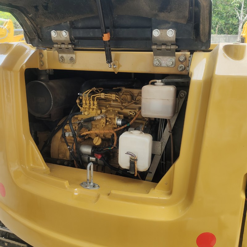 Export of Used Cat excavator Cat 307D In neat condition , all for a better price