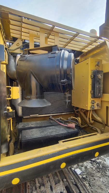 Great value offer: Used Cat 325 CL excavator for sale, in good condition