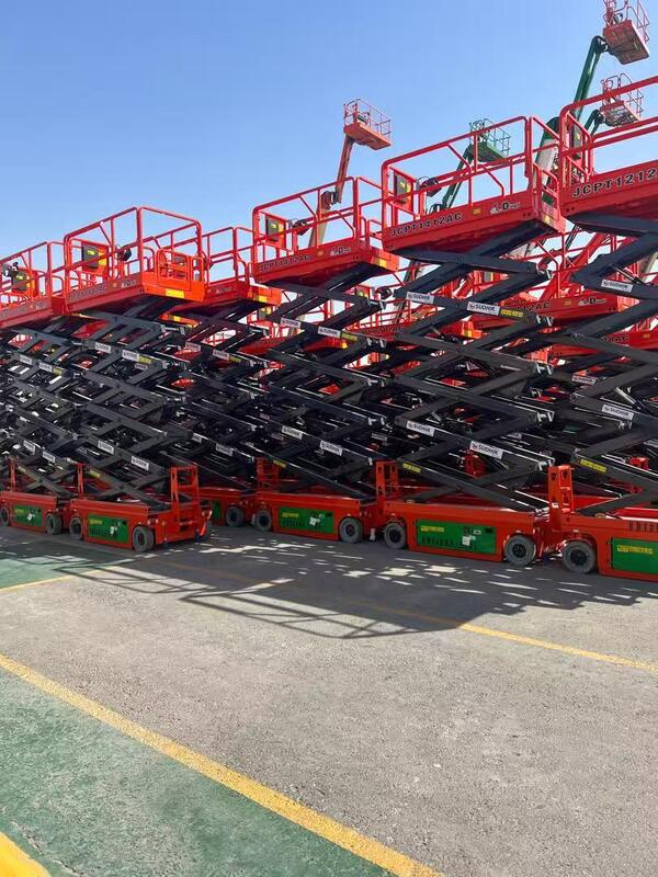 Folding high-altitude work platform, used for indoor construction and exterior wall work