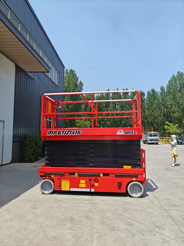 Folding high-altitude work platform, used for indoor construction and exterior wall work