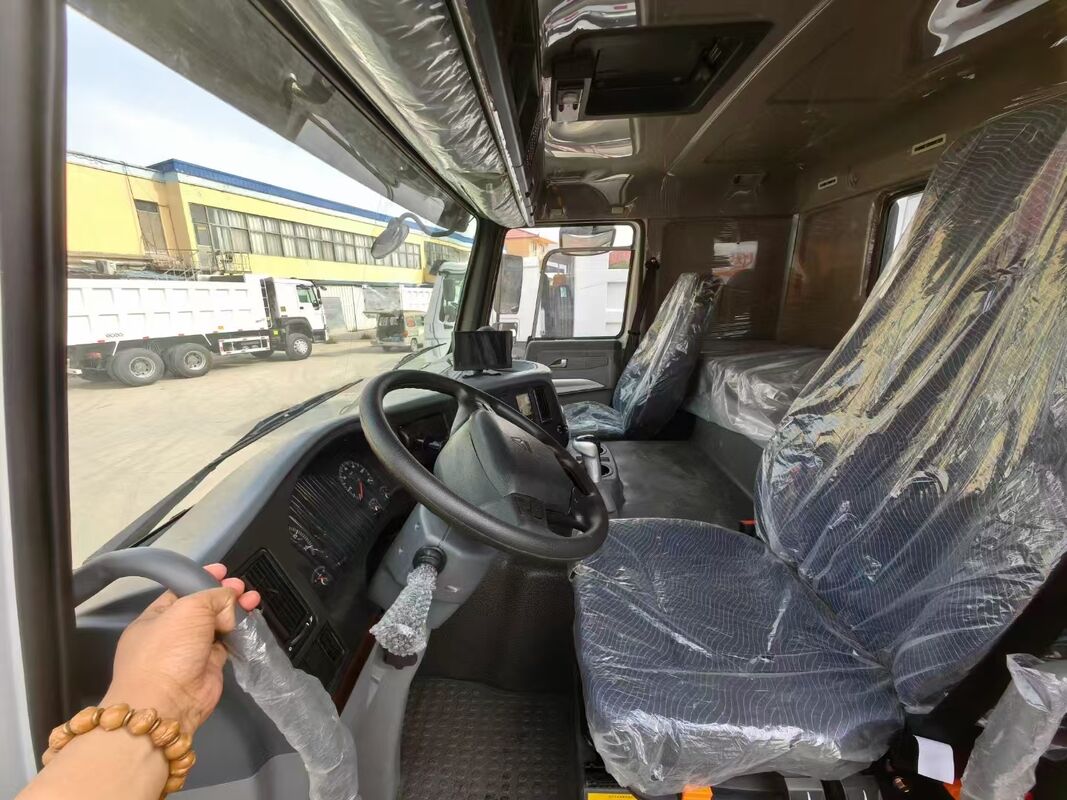 Used 6X4 Howo Sinotruk 371 Heavy Truck CNG LNG Tractor Head with Fast Gear Box Diesel Fuel Left Steering Van Cargo Tank China