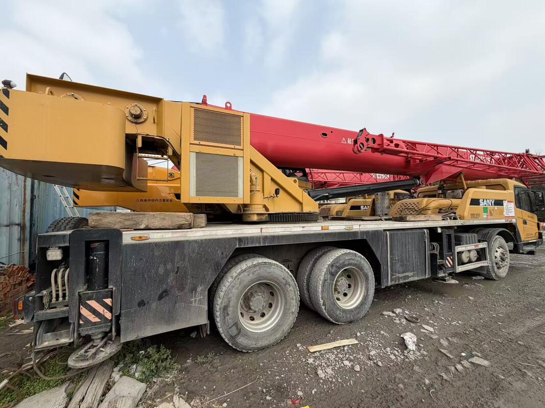 25 ton second-hand Sany truck crane, produced with original equipment in 2020